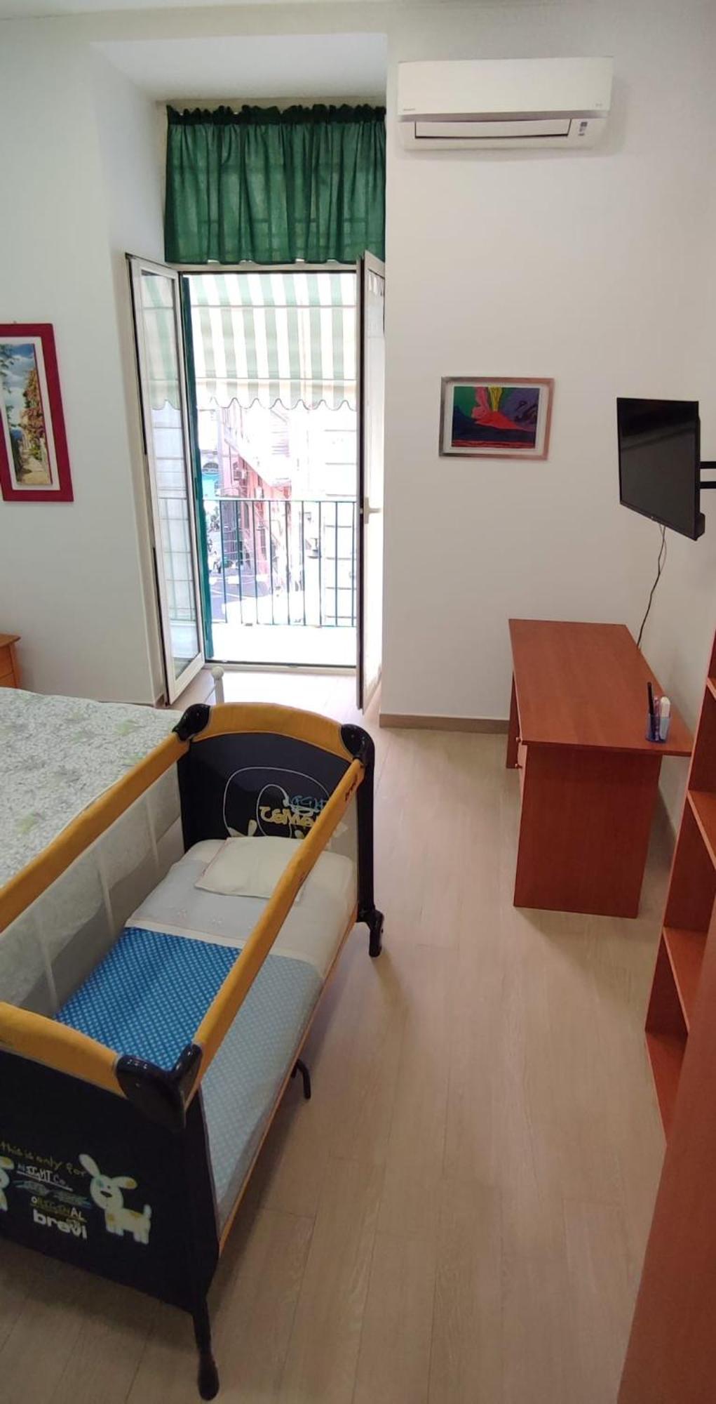 Casa Vacanze Napoli Centro Carmen & Sara Bagian luar foto