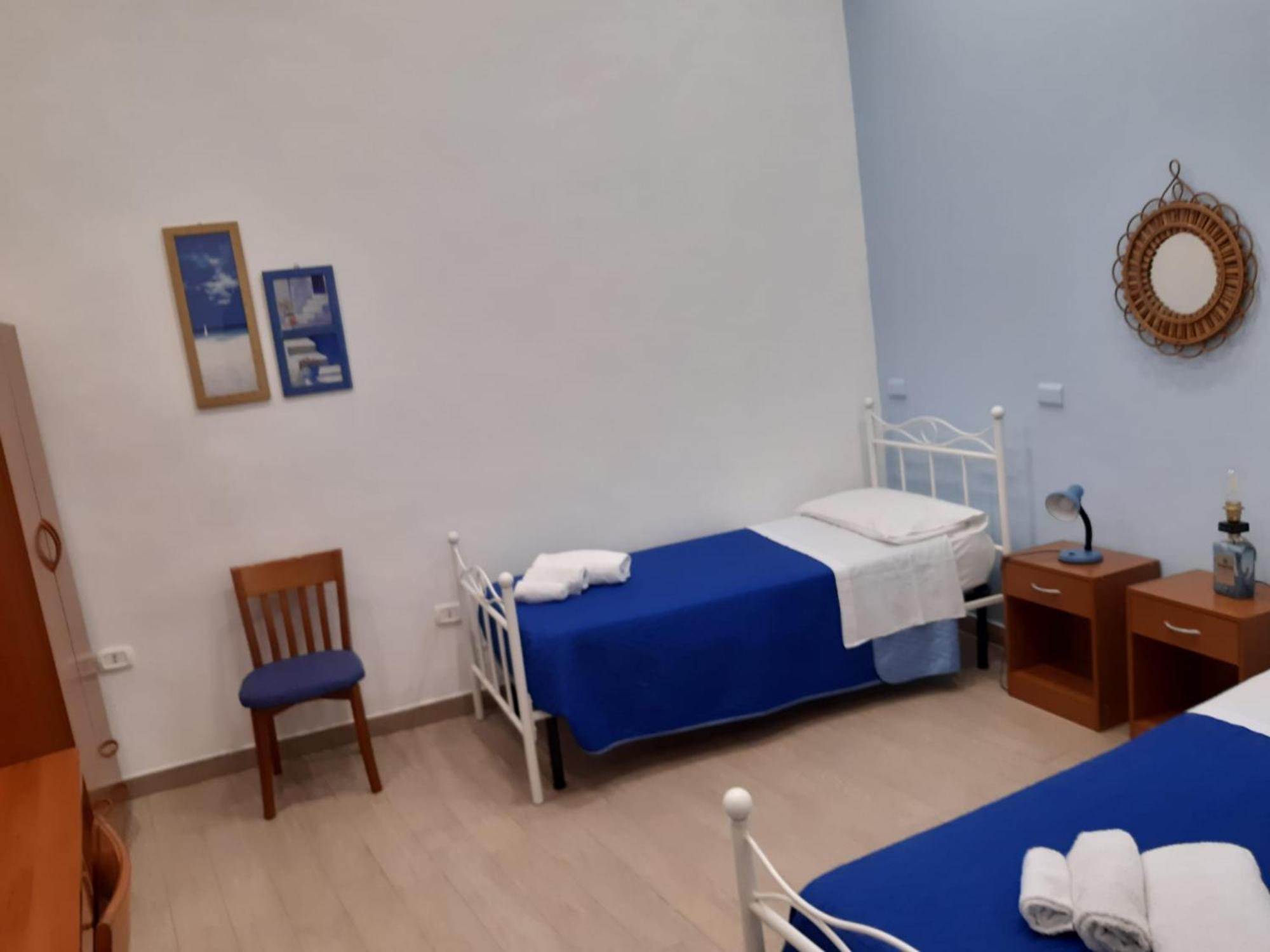 Casa Vacanze Napoli Centro Carmen & Sara Bagian luar foto